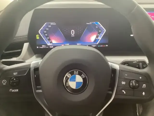 BMW 216