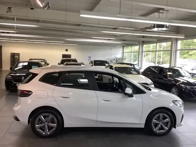 BMW 216