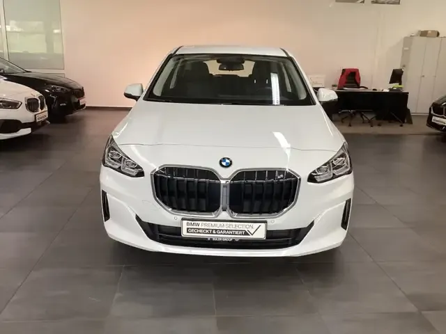 BMW 216