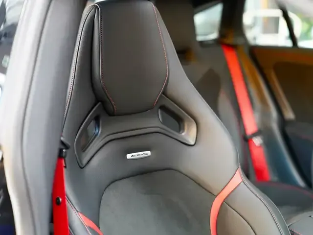 Mercedes-Benz CLA 35 AMG