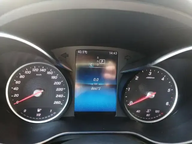 Mercedes-Benz C 220