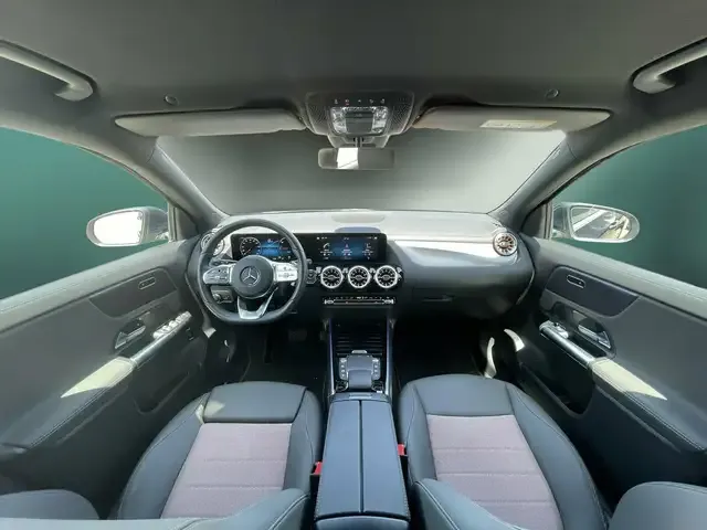 Mercedes-Benz EQA 300