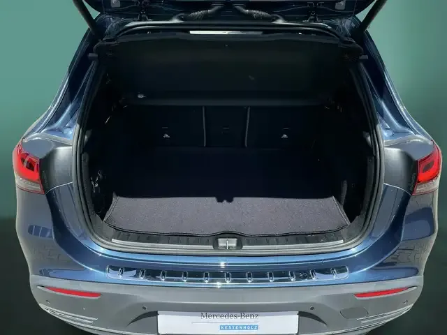 Mercedes-Benz EQA 300