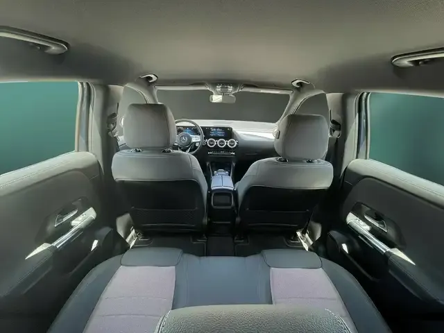 Mercedes-Benz EQA 300
