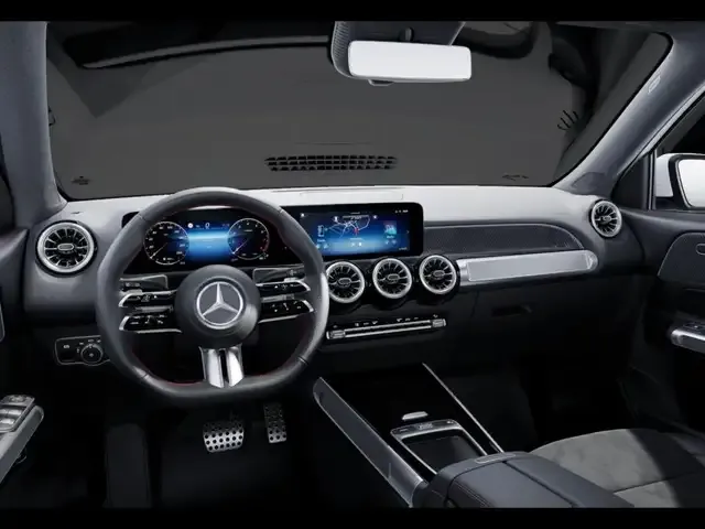 Mercedes-Benz GLB 220