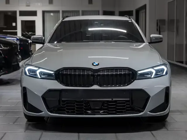 BMW 320