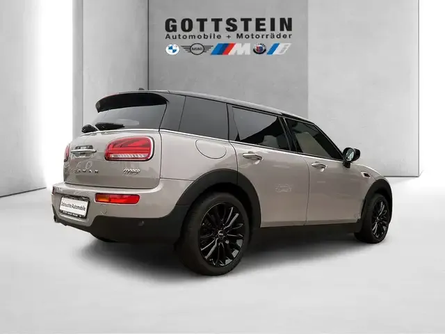 MINI Cooper Clubman