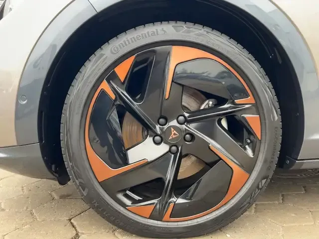 CUPRA Tavascan