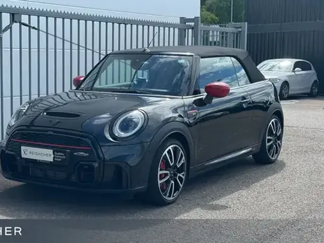 MINI John Cooper Works Cabrio