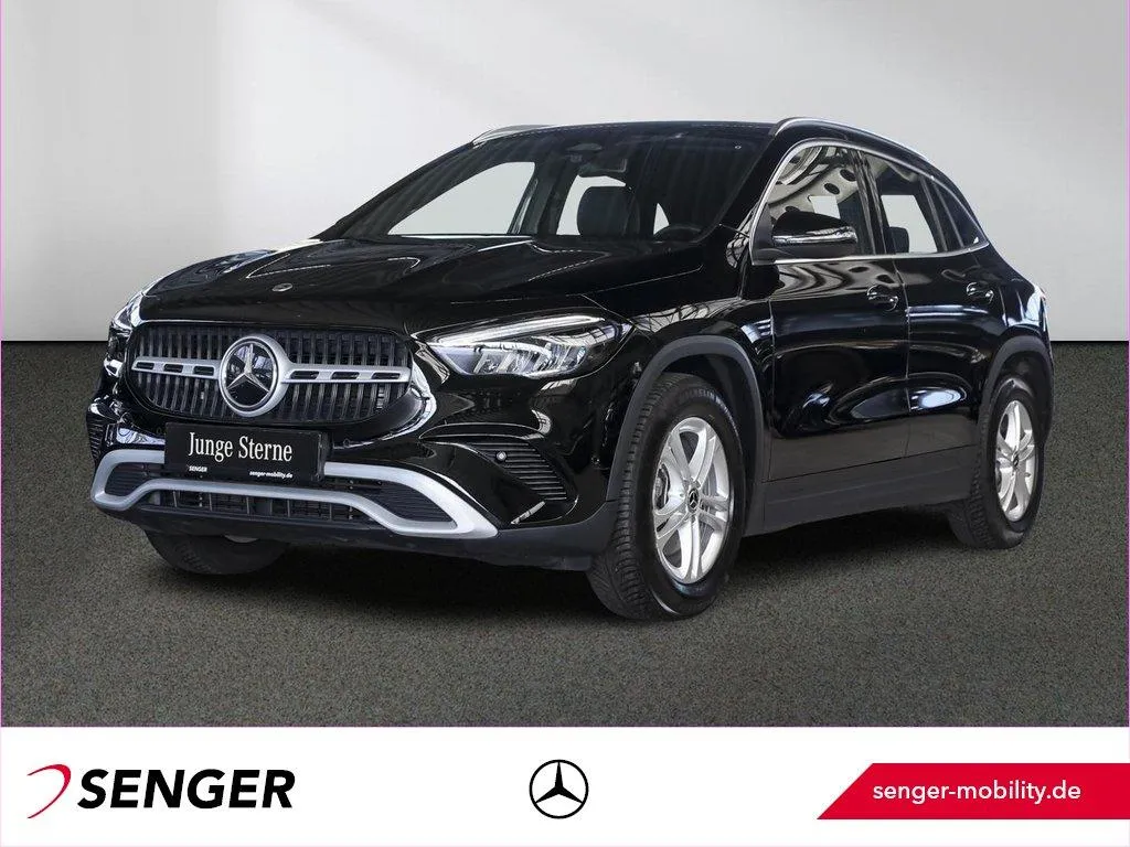 Mercedes-Benz GLA 200