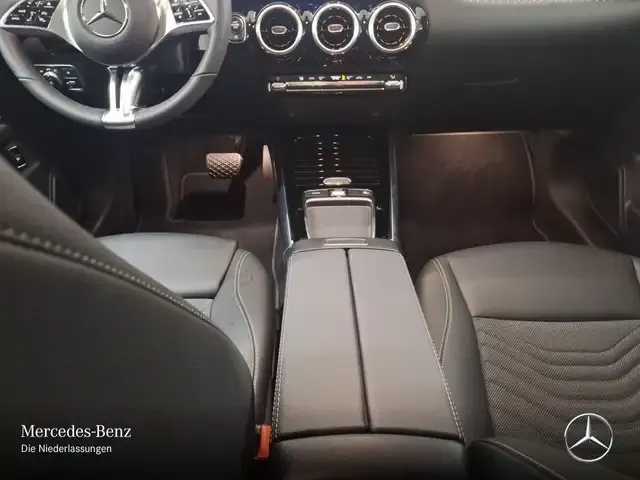 Mercedes-Benz GLA 180