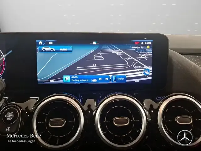 Mercedes-Benz GLA 180