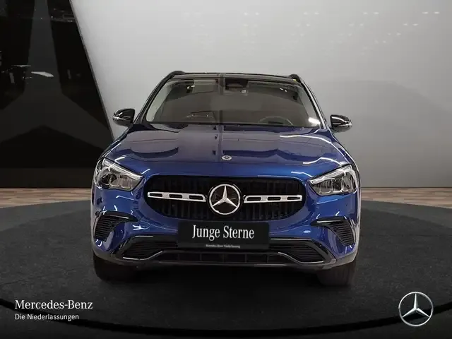 Mercedes-Benz GLA 180