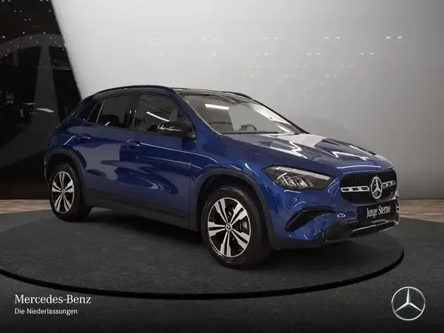 Mercedes-Benz GLA 180