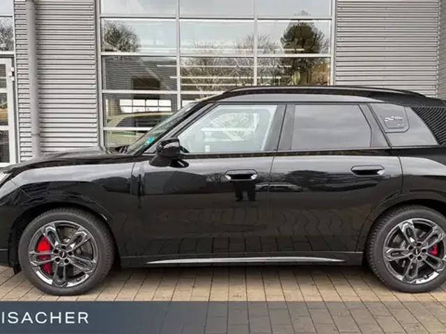 MINI John Cooper Works Countryman