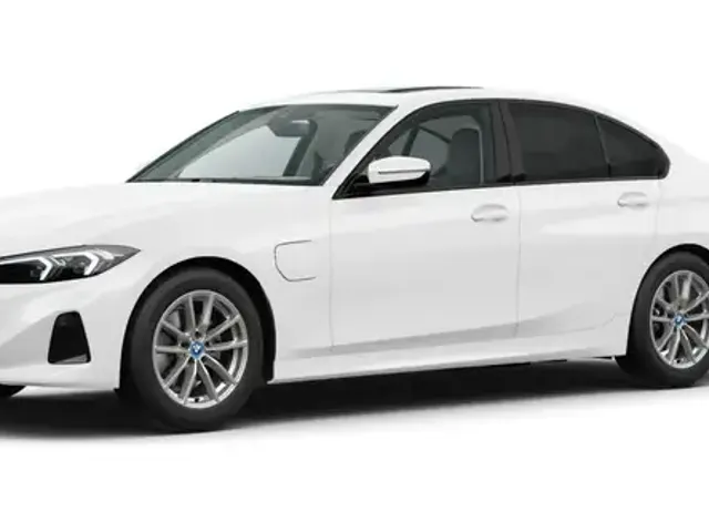BMW 330