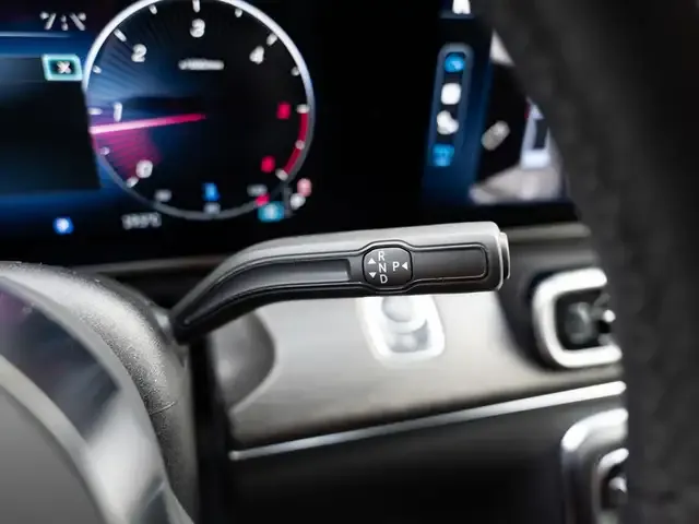 Mercedes-Benz V 220