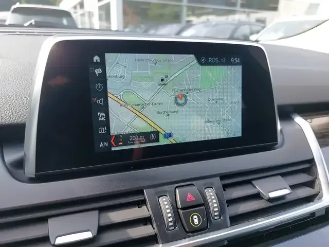 BMW 216