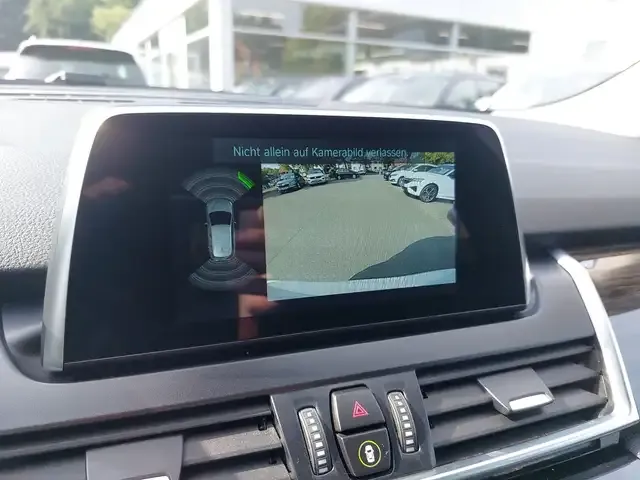 BMW 216