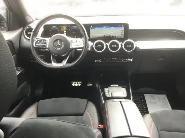 Mercedes-Benz GLB 180