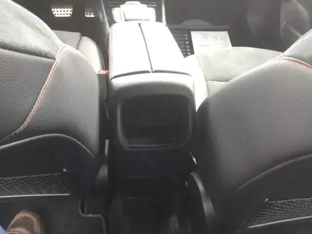 Mercedes-Benz GLB 180
