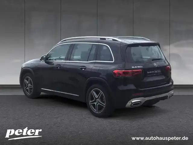 Mercedes-Benz GLB 180