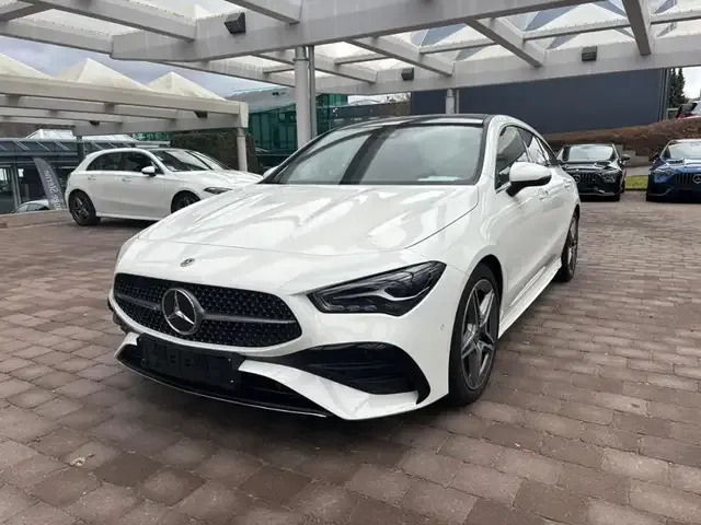 Mercedes-Benz CLA 220