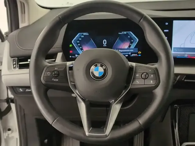 BMW 216