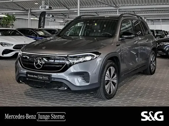 Mercedes-Benz EQB 300