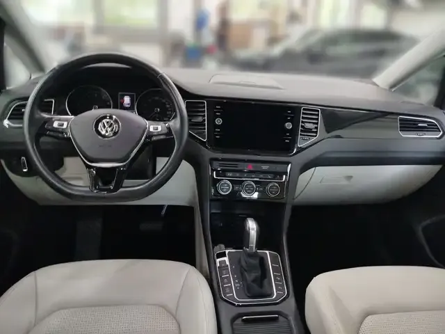 Volkswagen Golf Sportsvan