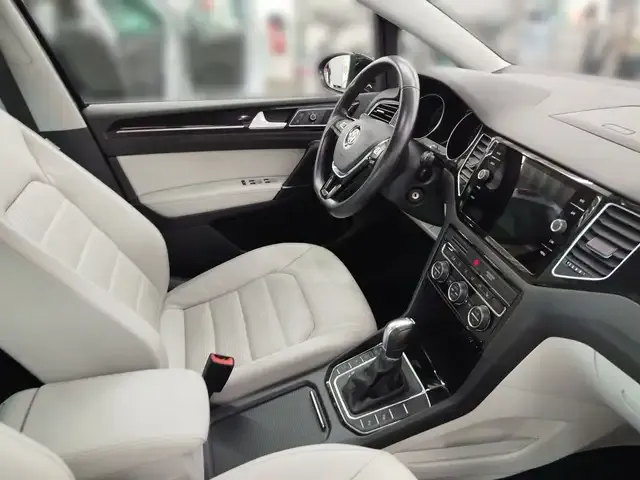 Volkswagen Golf Sportsvan