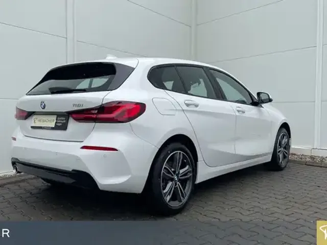 BMW 118