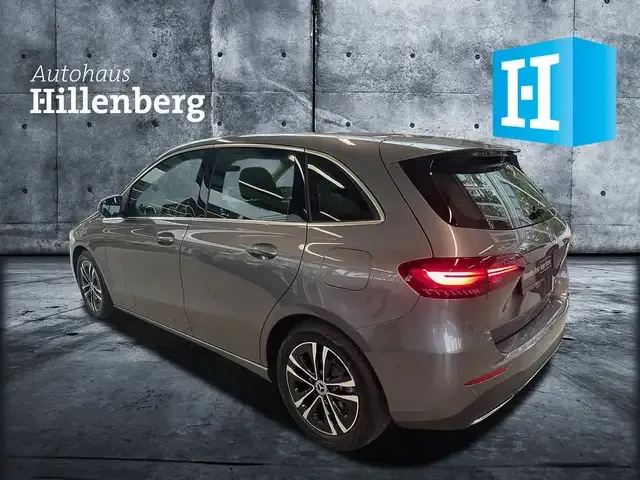 Mercedes-Benz B 200
