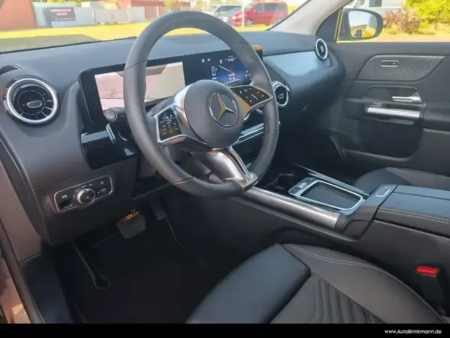 Mercedes-Benz GLA 180