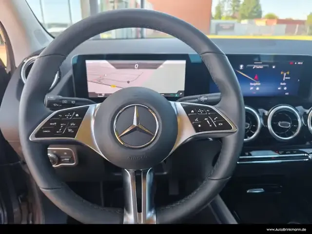 Mercedes-Benz GLA 180