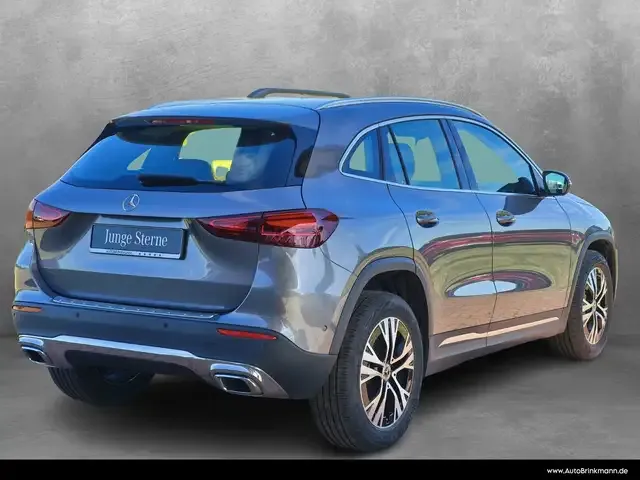 Mercedes-Benz GLA 180