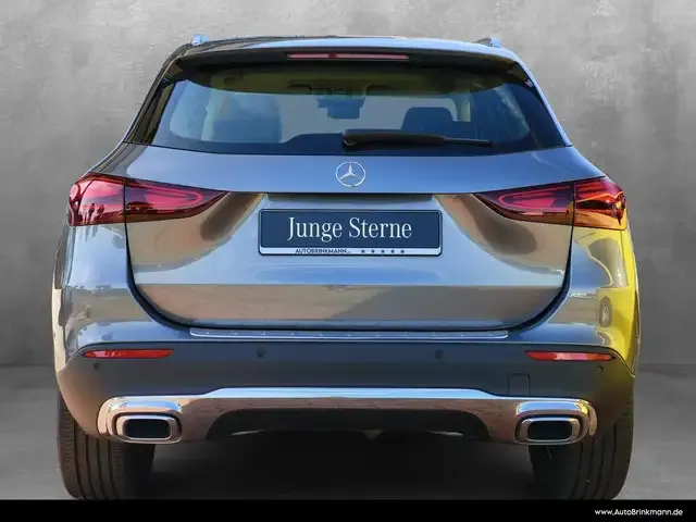 Mercedes-Benz GLA 180