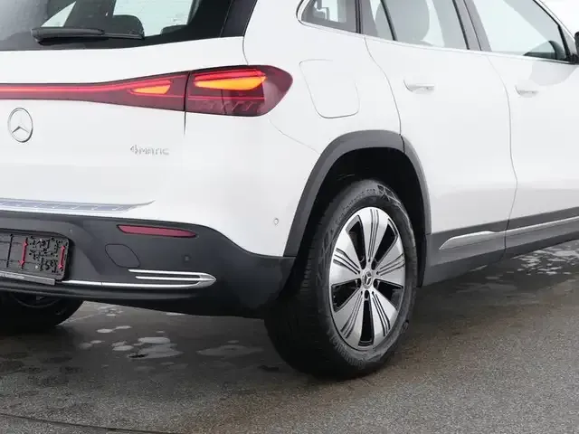 Mercedes-Benz EQA 300