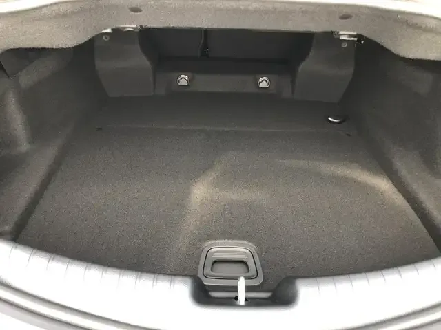 Mercedes-Benz CLE 200