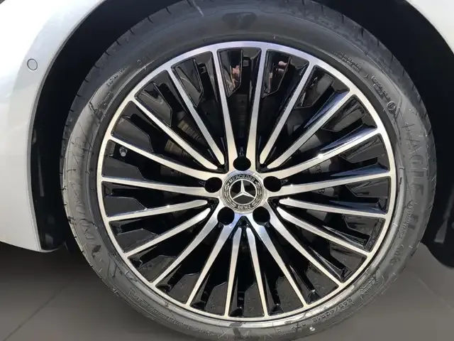 Mercedes-Benz CLE 200