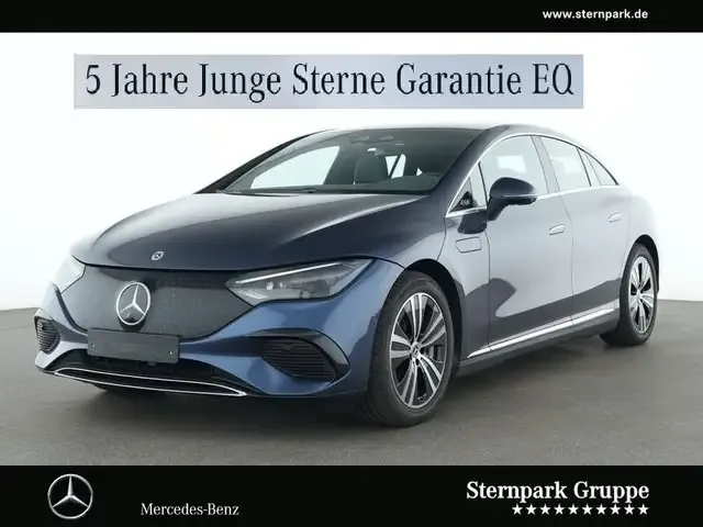 Mercedes-Benz EQE 300