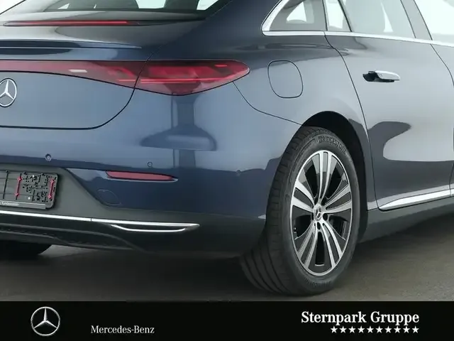 Mercedes-Benz EQE 300
