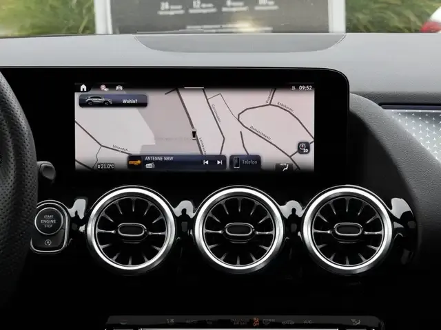 Mercedes-Benz GLA 180