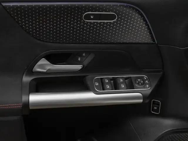 Mercedes-Benz GLA 180