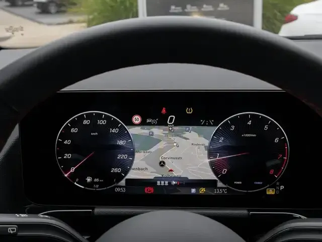 Mercedes-Benz GLA 180