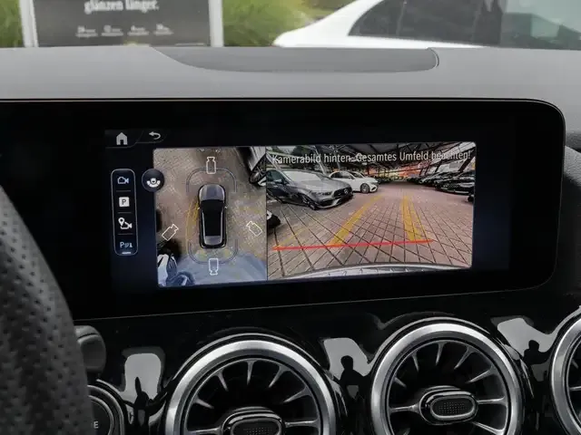 Mercedes-Benz GLA 180