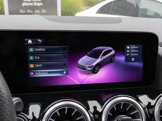 Mercedes-Benz GLA 180