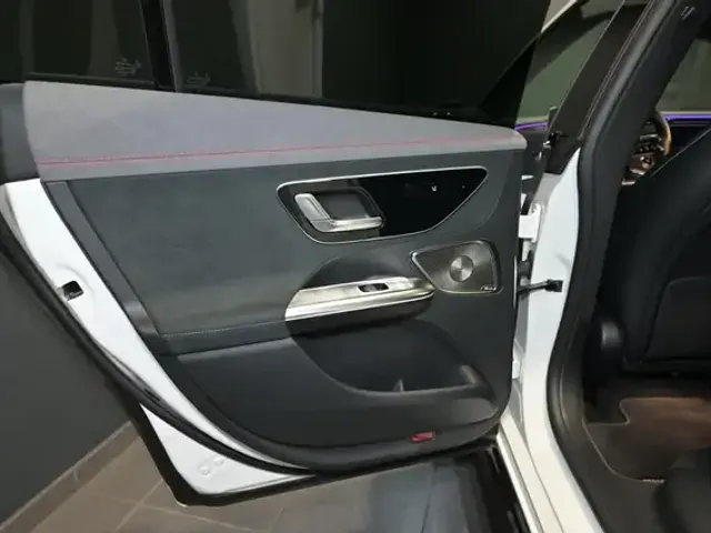 Mercedes-Benz EQE 350