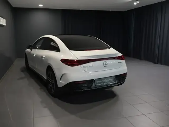 Mercedes-Benz EQE 350