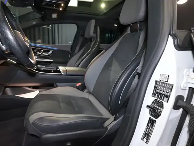 Mercedes-Benz EQE 350